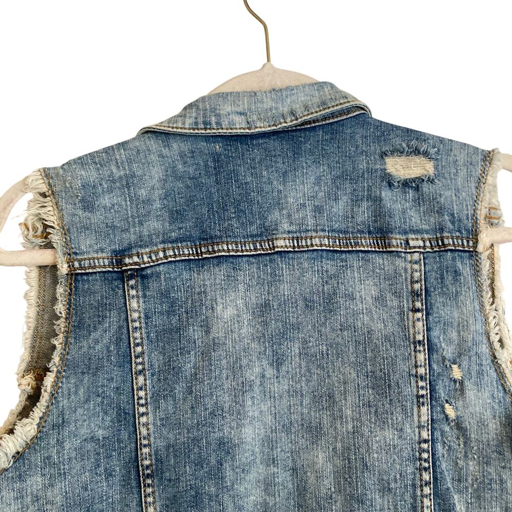 NWT Silver Jeans Co Mid Wash Denim Button Up Distressed Western Vest Size Medium - Picture 7 of 16